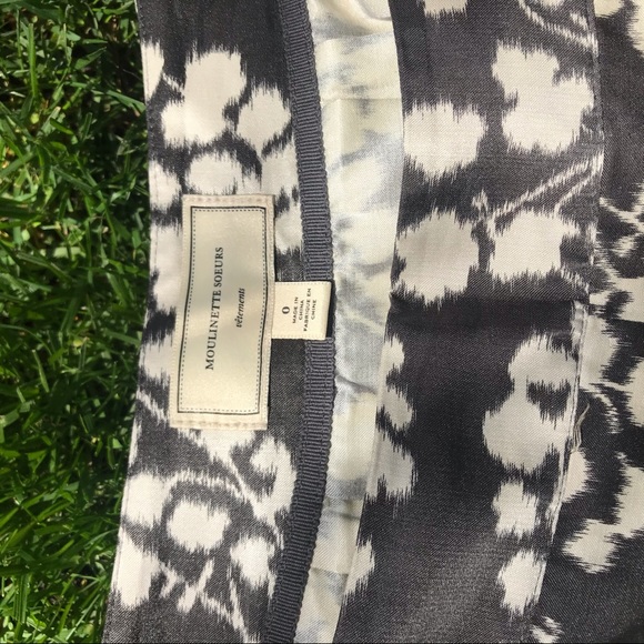 Anthropoloie Moulinette Soeurs Grey Floral Skirt - Picture 5 of 6